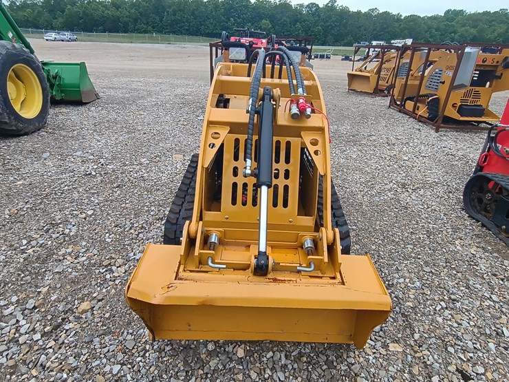 #24715-•-2025-ggma-gg385-mini-skid-steer-image-4