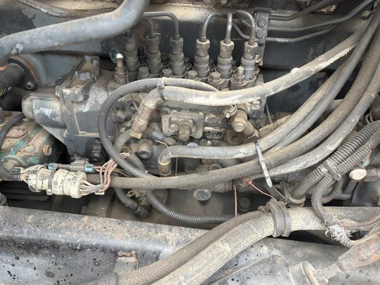 l2--1998-mack-maxi-cruise-truck-image-31