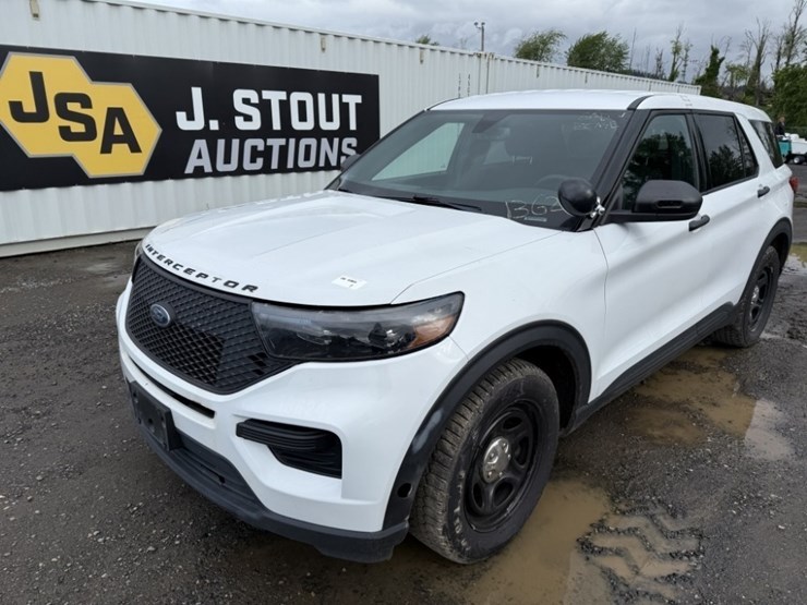 2020-ford-explorer-image-1