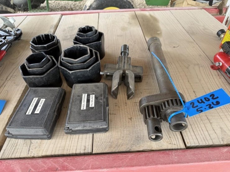 sl--blue-point-axle-nut-sockets-image-1