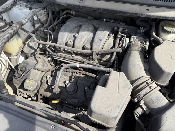 2014-ford-explorer-image-12