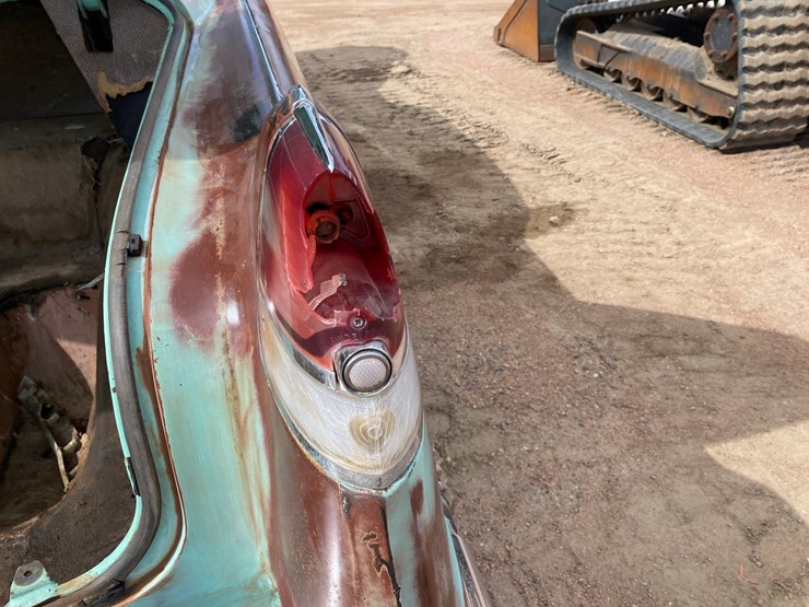 #109-•-1956-cadillac-de-ville-sedan-(title-in-delay)-(nitke-yard-mosinee,-wi)-image-28