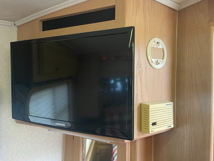 #40221-•-1994-holiday-rambler-s/a-motor-home-vin:-4s7nt9k0xrc015680-image-41