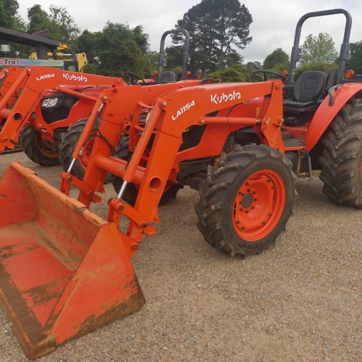 2023 KUBOTA M7060HD