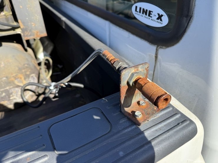 2001-ford-f350-image-23