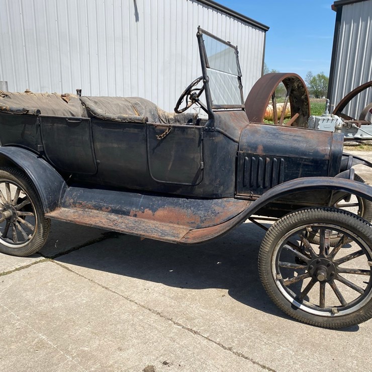 1916 FORD MODEL T