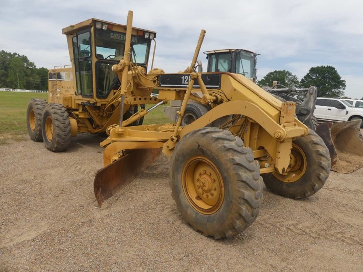 caterpillar-12h-image-2