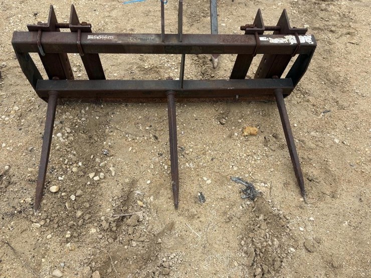 l3---worksaver-hay-spear-image-1