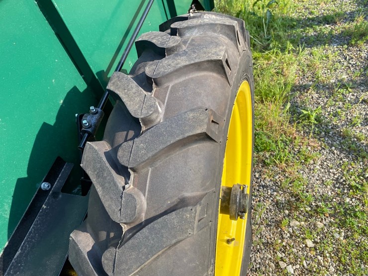 lancaster-elite-100-manure-spreader---like-new-image-34