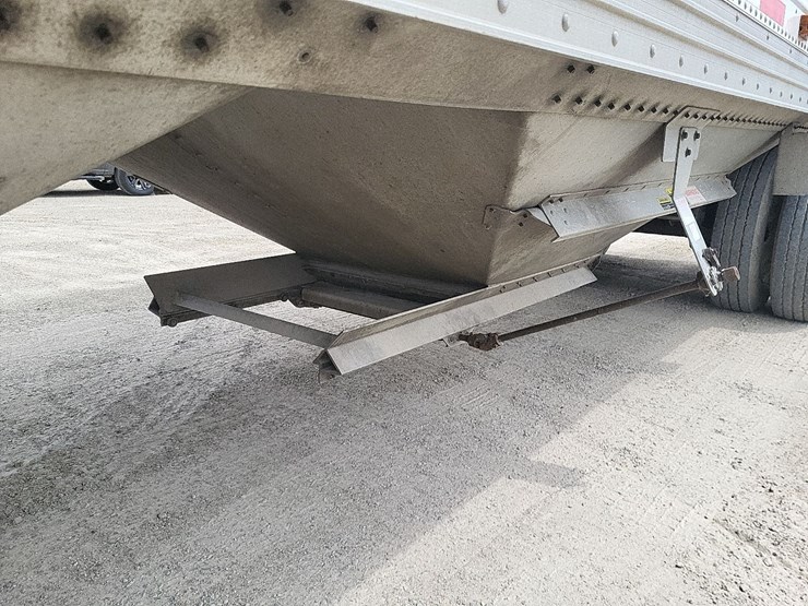 2014-timtpe-tandem-axle-semi-hopper-trailer-image-44