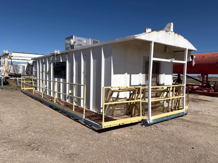 40’-x-15’-x-13.5’-doghouse-image-1