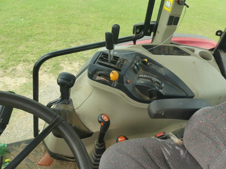 2018-massey-ferguson-4707-image-14