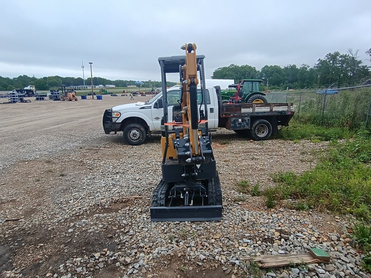 #24705-•-2025-agt-mx12rx-mini-escavator-image-4