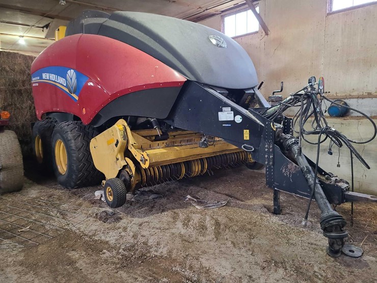 2014-new-holland-340-image-1