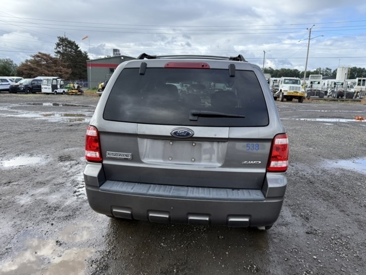 2009-ford-escape-image-5