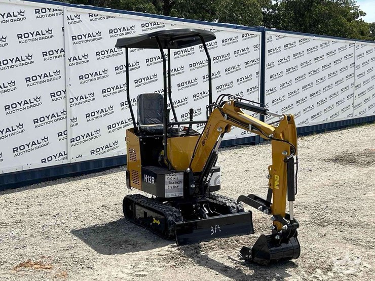 mini-excavator-image-4
