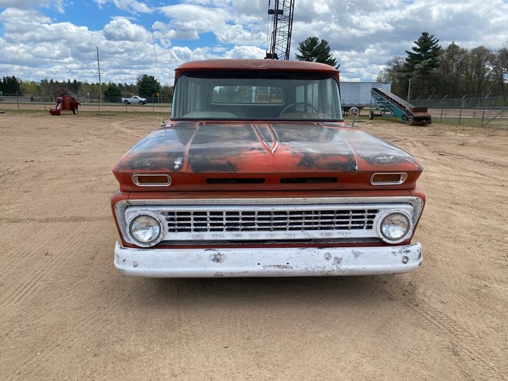 1963-chevrolet-suburban-image-2