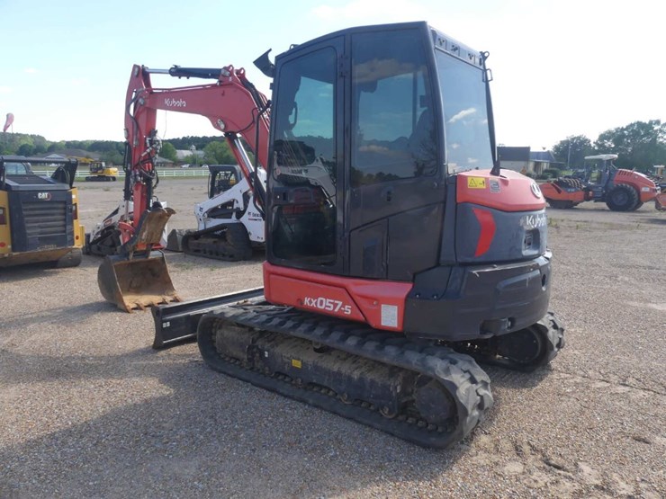 2021-kubota-kx057-5-image-4
