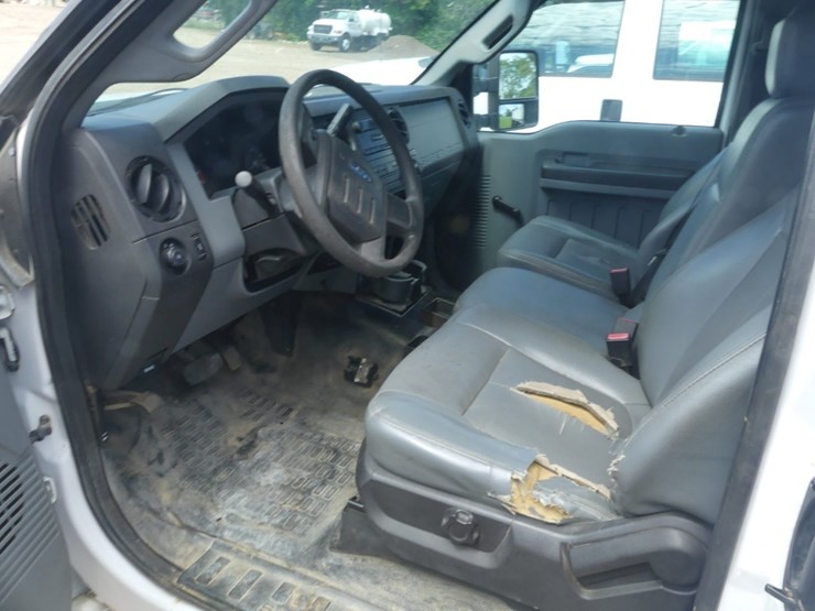 2013-ford-f350-image-8
