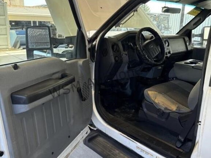 2012-ford-f450-image-30