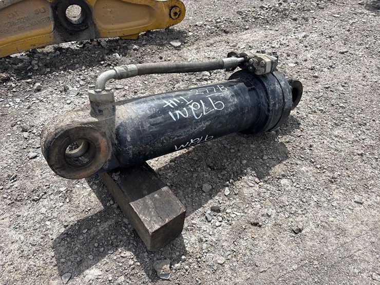 caterpillar-972m-image-1