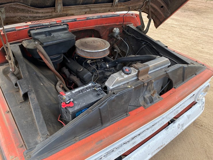 1963-chevrolet-suburban-image-32
