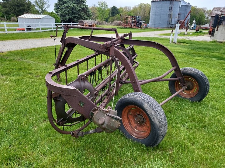 new-idea-bar-hay-rake-image-6