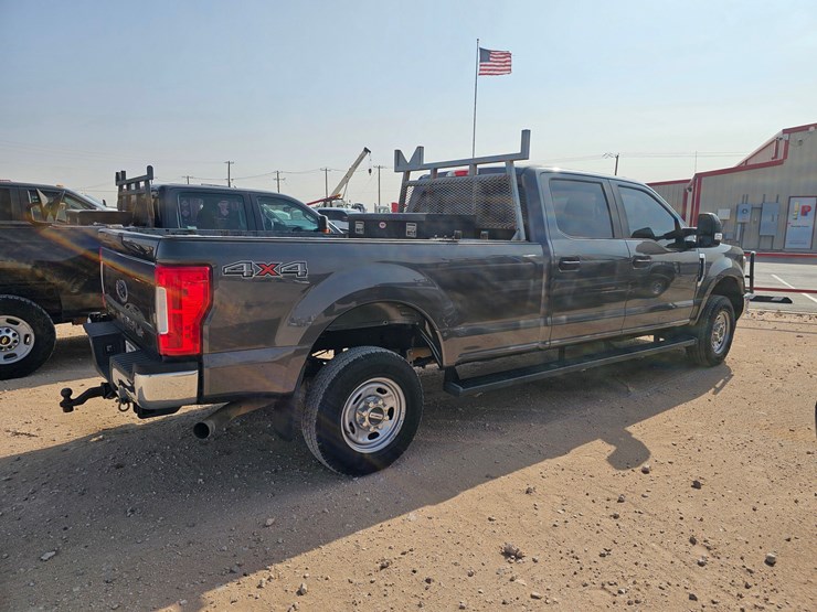 2018-ford-f250-image-3