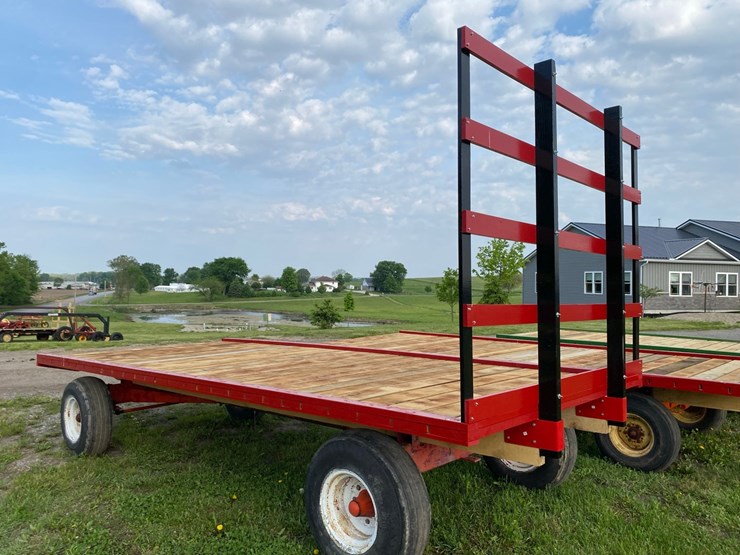 new---8’-x-18’-hay-wagon-with-gear-image-3