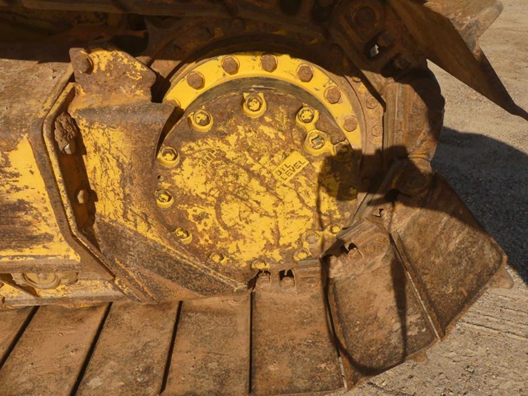 2007-komatsu-d39px-21-image-6