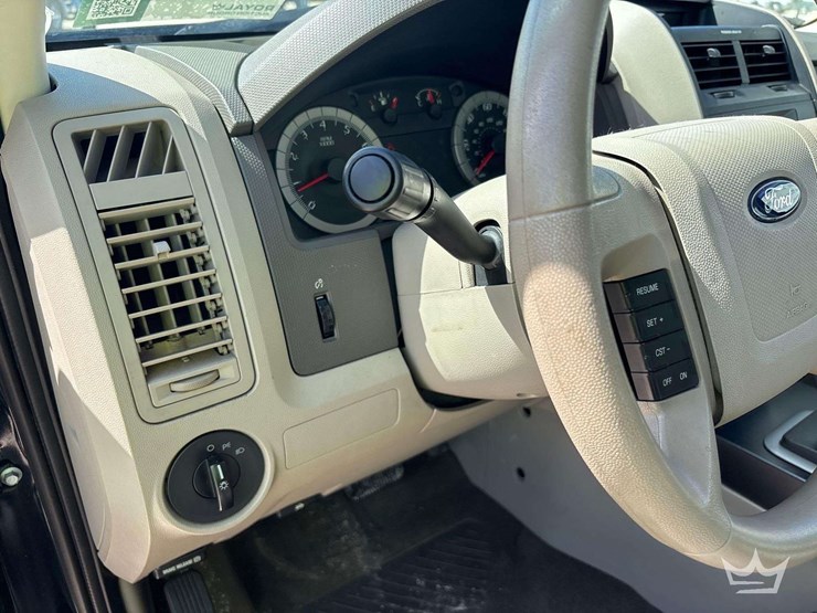 2008-ford-escape-image-10