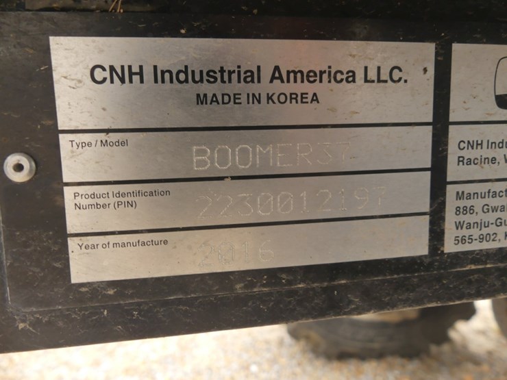 2016-new-holland-boomer-37-image-12
