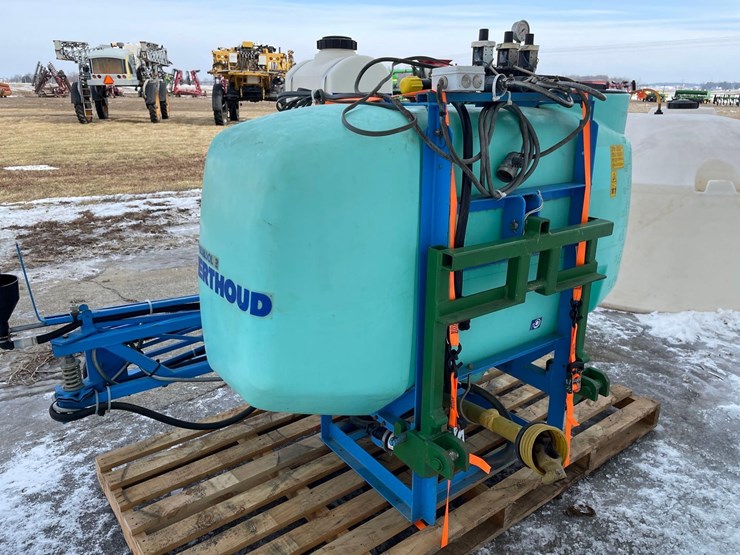 berthoud-3pt-sprayer-image-3
