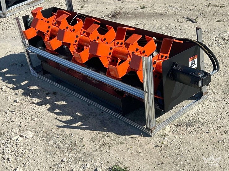 2026-pabreak-hydraulic-rotary-tiller-skid-steer-attachment-image-1