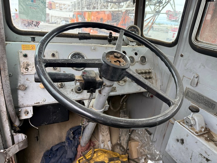 franks-mobilrig-300-1287/160-dtd-ht-96’-215k-4-axle-well-service-workover-rig-image-11