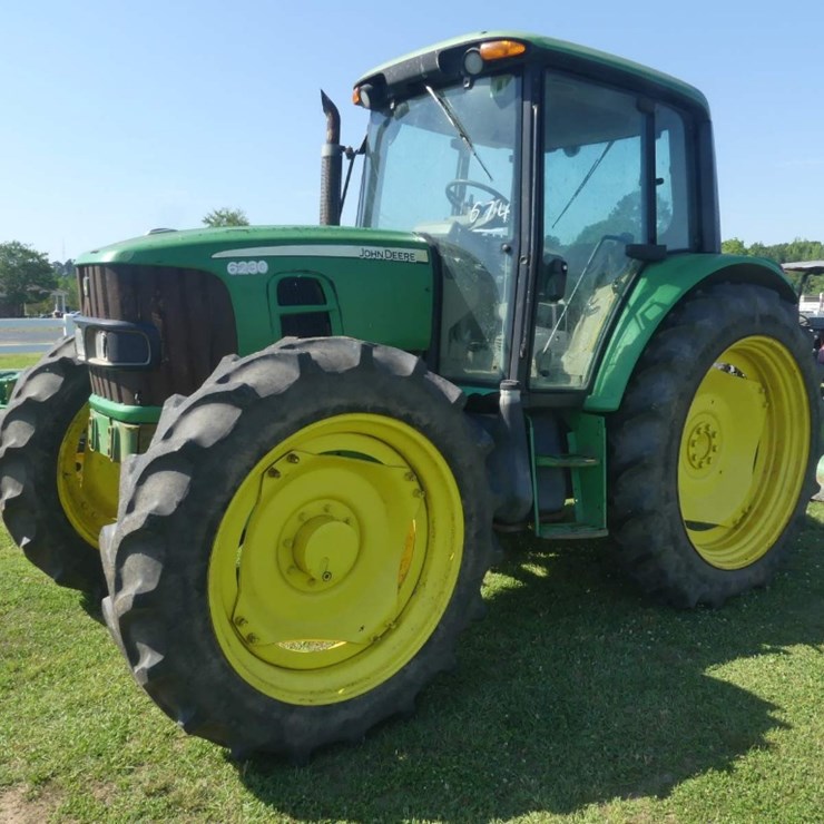 2011 JOHN DEERE 6230