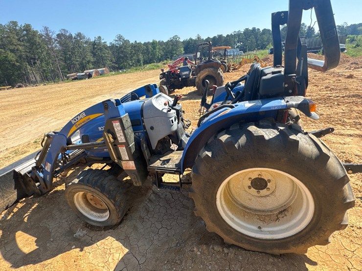 new-holland-boomer-50-image-6