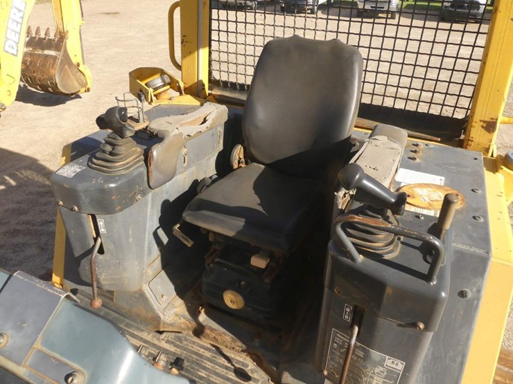 2007-komatsu-d39px-21-image-12