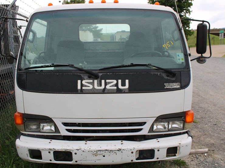 2005-isuzu-nqr-image-20