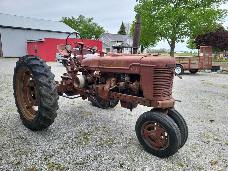 1946-farmall-h-tractor-image-7