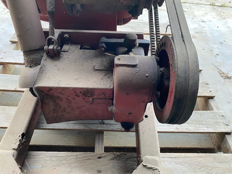 international-harvestor-electrall-generator-image-9