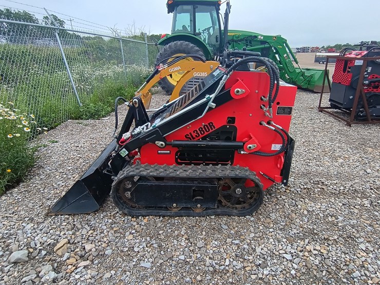 #24716-•-2025-future-380r-mini-skid-steer-image-3
