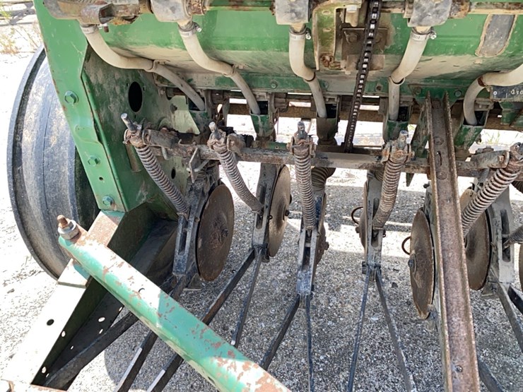 john-deere-8300-image-14