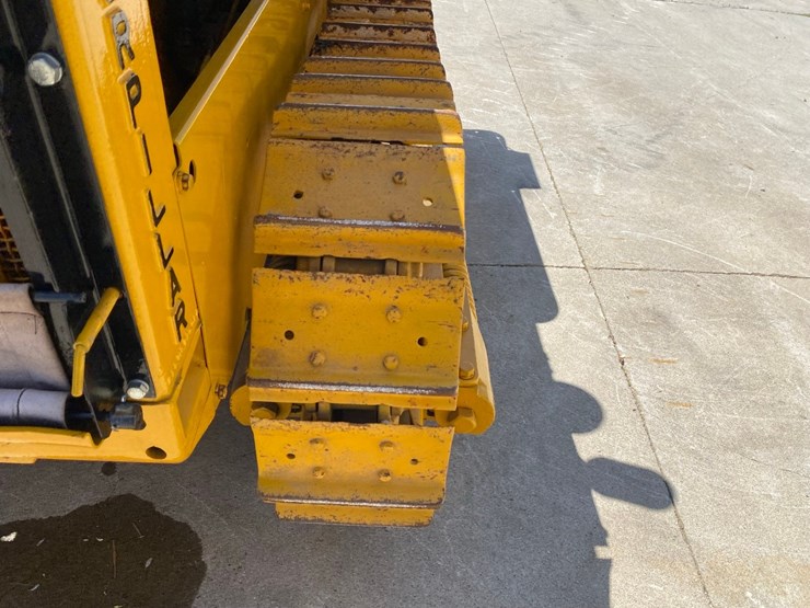 caterpillar-22-image-10