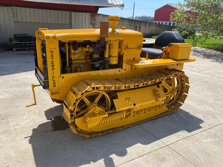 caterpillar-22-image-1