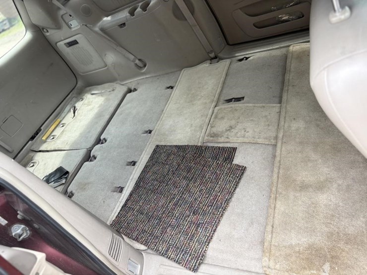 2004-toyota-sienna-image-6
