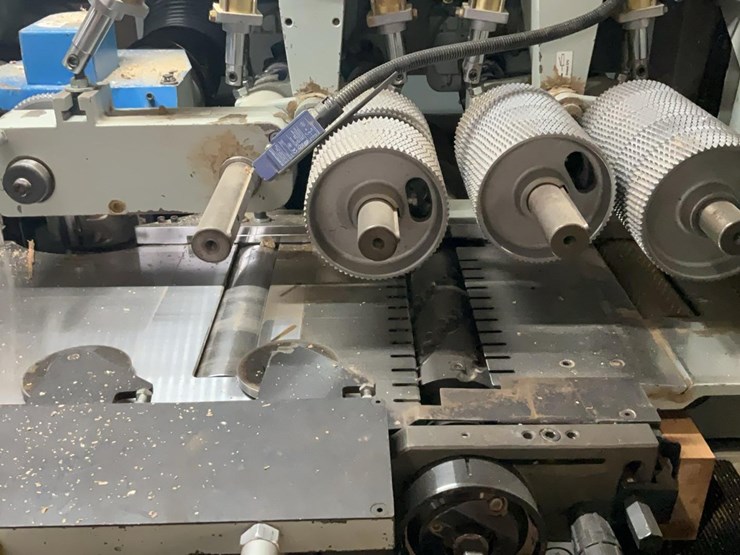 #130-•-2015-kentwood-m612hd-moulder-image-13