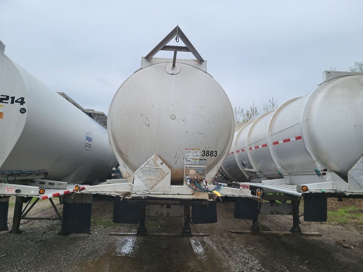 2012-brenner-8820-gallon-aluminum-tandem-axle-semi-tanker-trailer-image-43