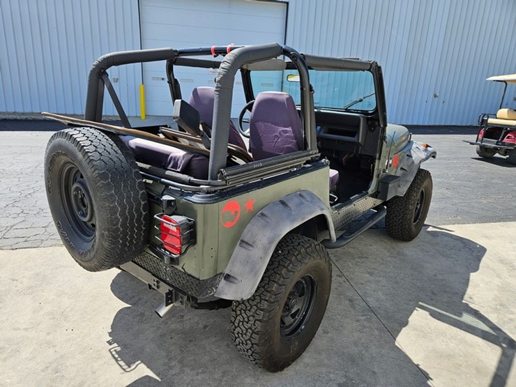 1995-jeep-wrangler-image-5
