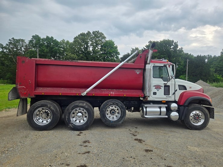 #24355-•-2004-mack-cv713-granite-dump-truck-image-21